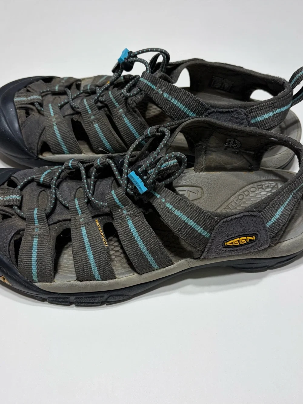 KEEN Newport H2 Men’s 11 Gray/Blue Waterproof Hiking Water Sandals